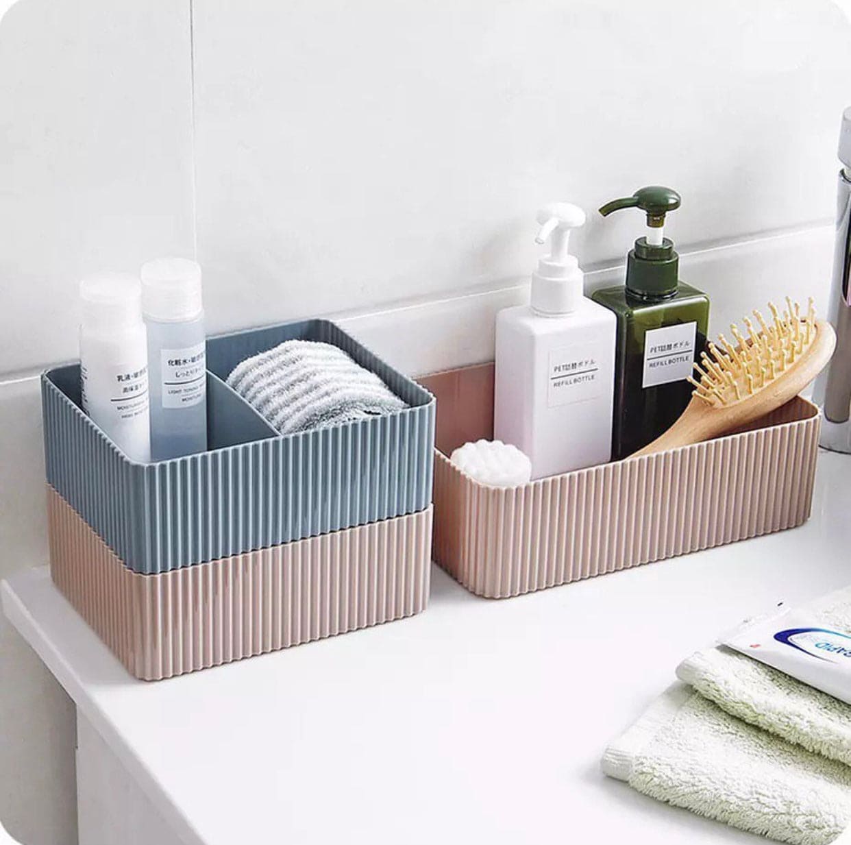 Multipurpose 2 Grid Plastic Makeup Storage Desktop Rack, Plastic Toiletries Storage Basket, Women Care Dressing Table Beauty Case Multipurpose 2 Grid Plastic Makeup Storage Desktop Rack, Plastic Toiletries Storage Basket, Women Care Dressing Table Beauty Case